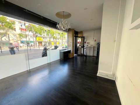 Dans le quartier actif de Porte de Saint-Cloud, belle surface de boutique &agrave; vendre 550000 75016 Paris 16eme arrondissement