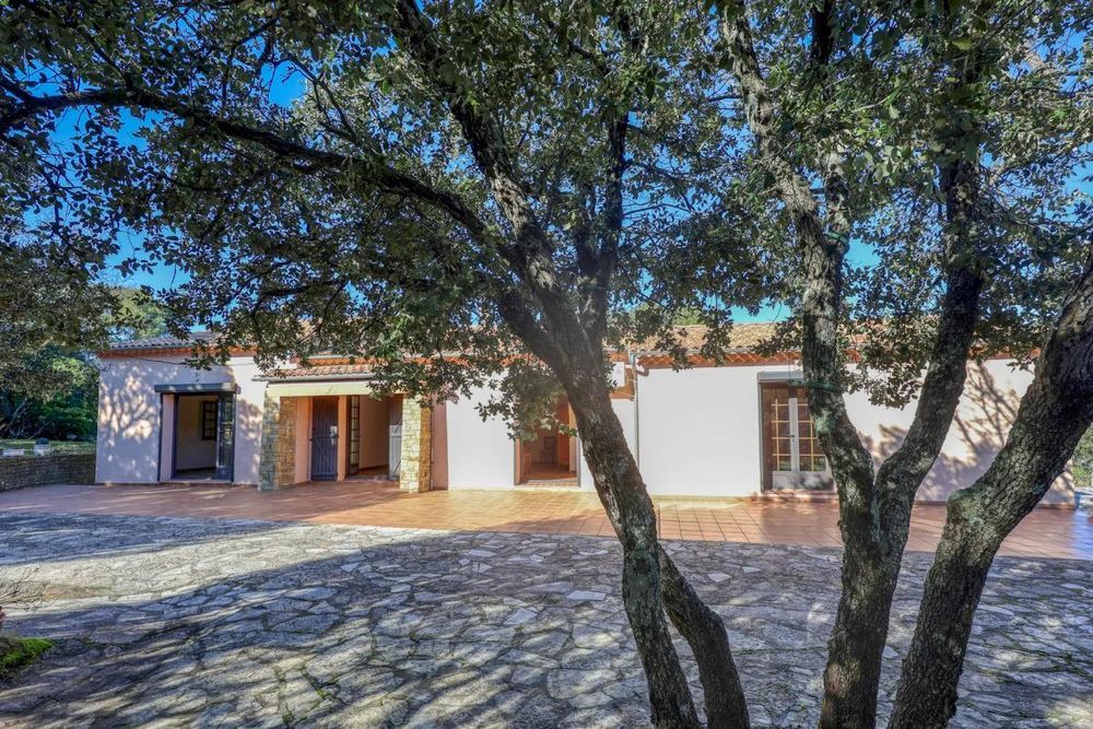 � vendre  Maison �venos (83330)