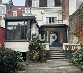  Propri�t�/ch�teau � vendre 7 pi�ces 213 m�