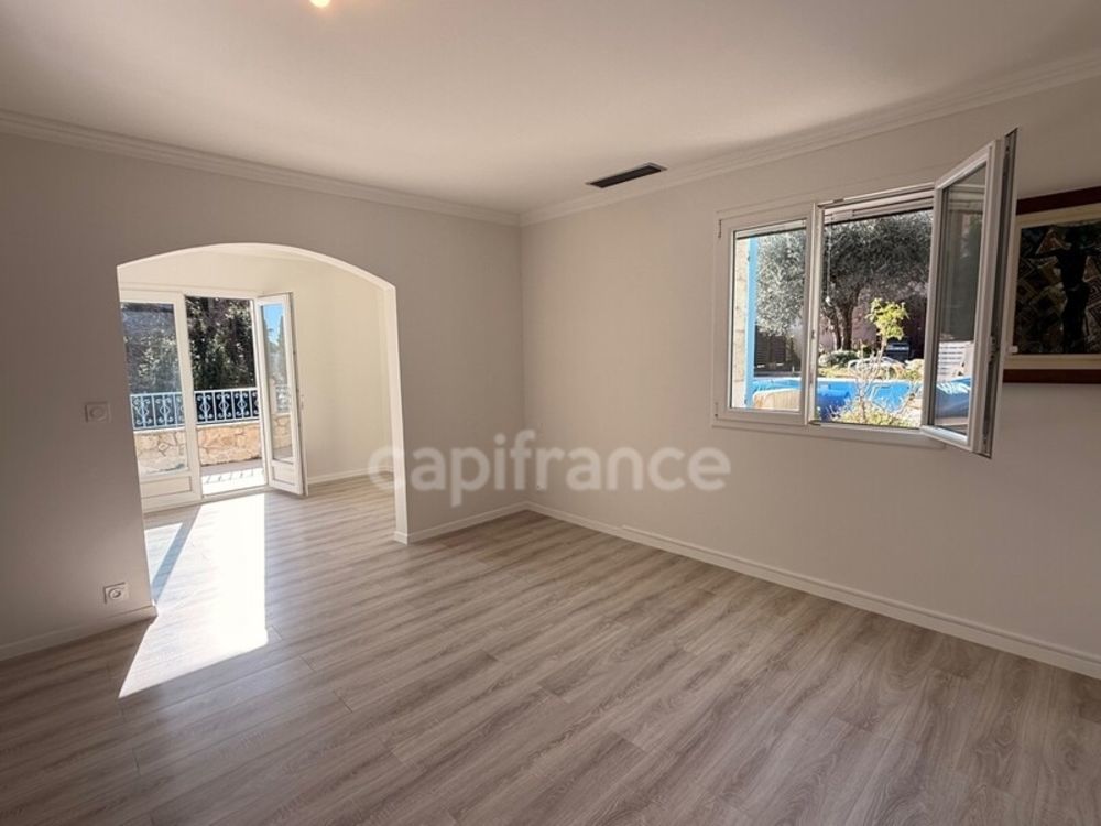 � vendre  Villa Grasse (06130)