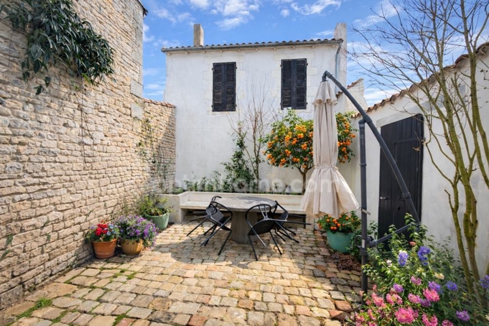 � vendre  Maison Le Bois-Plage-en-R� (17580)