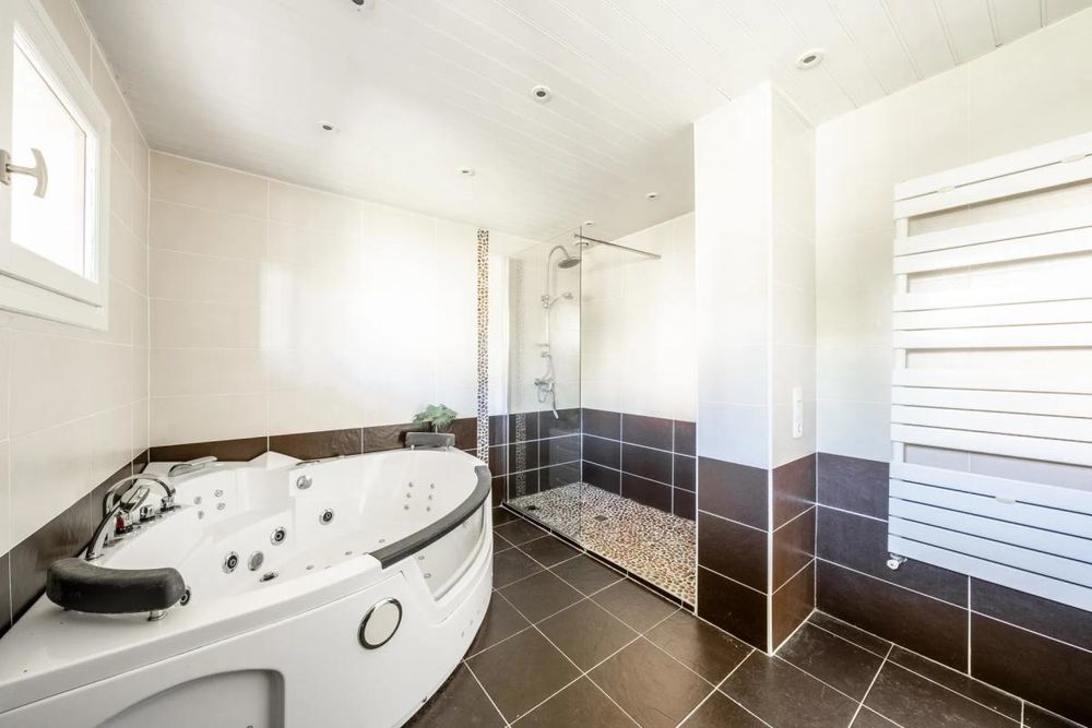 � vendre  Maison B�gles (33130)