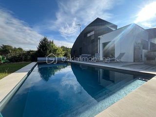  Maison � vendre 9 pi�ces 202 m�