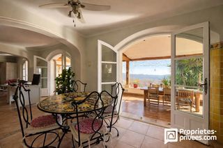  Maison � vendre 6 pi�ces 214 m�