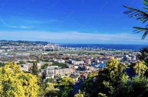 RESTAURANT AVEC UNE TERRASSE INT&Eacute;RIEURE DE 40 COUVERTS ET UNE TERRASSE EXT&Eacute;RIEURE DE 60 COUVERTS, 25 M LIN&Eacute;AIRES EN ANGLE 190000 06210 Mandelieu la napoule