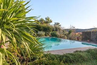  Villa � vendre 6 pi�ces 180 m�