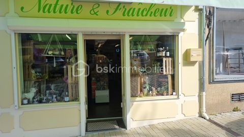 Local commercial avec appartement Investissement id&eacute;al au coeur d' AUMALE! 189000 76390 Aumale