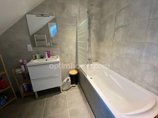  Immeuble � vendre 210 m�