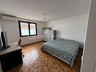  Villa � vendre 6 pi�ces 270 m�