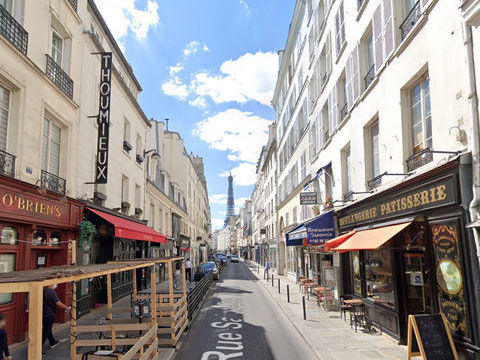 Boutique &agrave; louer rue Saint Dominique 5500 75007 Paris