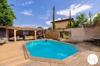  Maison � vendre 6 pi�ces 220 m�