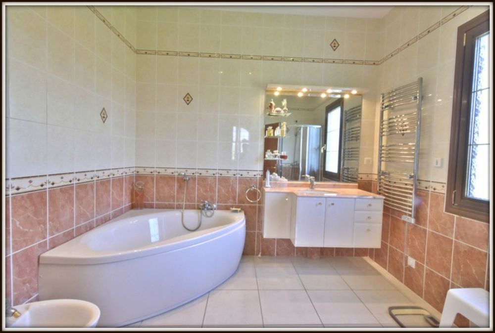 � vendre  Propri�t�/ch�teau Dax (40100)