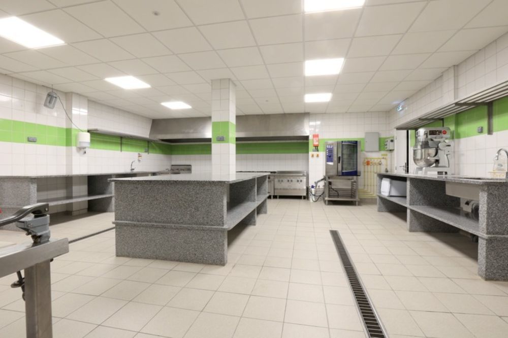 � vendre  Propri�t�/ch�teau Baslieux-sous-Ch�tillon (51700)