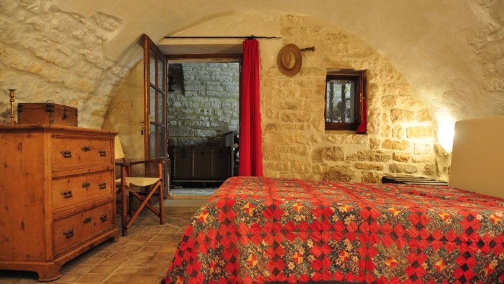 � vendre  Propri�t�/ch�teau Issirac (30760)