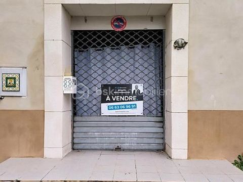 Local commercial 77 m&sup2; � Emplacement n&deg;1 � B&eacute;darieux � 42 000 � 42000 34600 Bedarieux