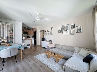  Appartement � vendre 4 pi�ces 77 m�