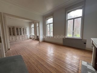  Propri�t�/ch�teau � vendre 12 pi�ces 330 m�