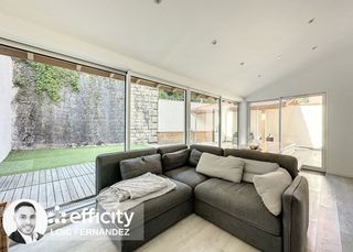  Immeuble � vendre 235 m�