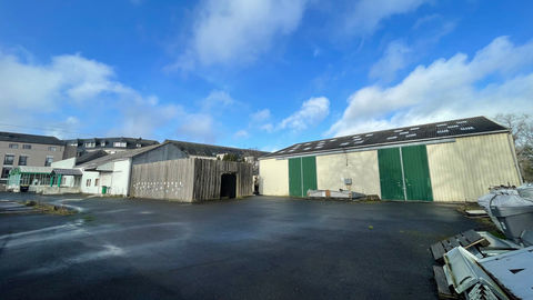 Local/bureau &agrave; vendre GOUAREC (22) 183600 22570 Gouarec