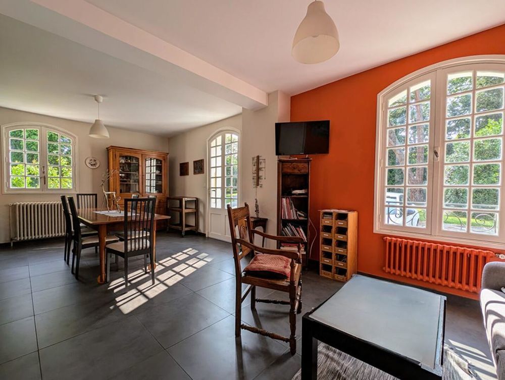 � vendre  Propri�t�/ch�teau Arnaud-Guilhem (31360)