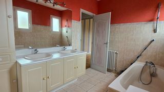  Immeuble � vendre 260 m�