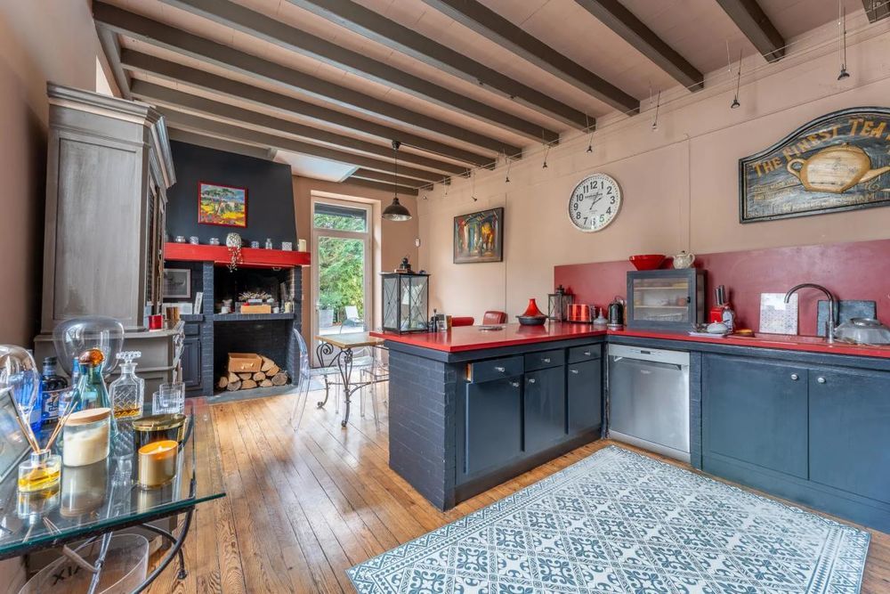 � vendre  Propri�t�/ch�teau C�rons (33720)