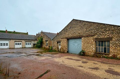 A LOUER - ENSEMBLE IMMOBILIER 12500 71380 Saint marcel