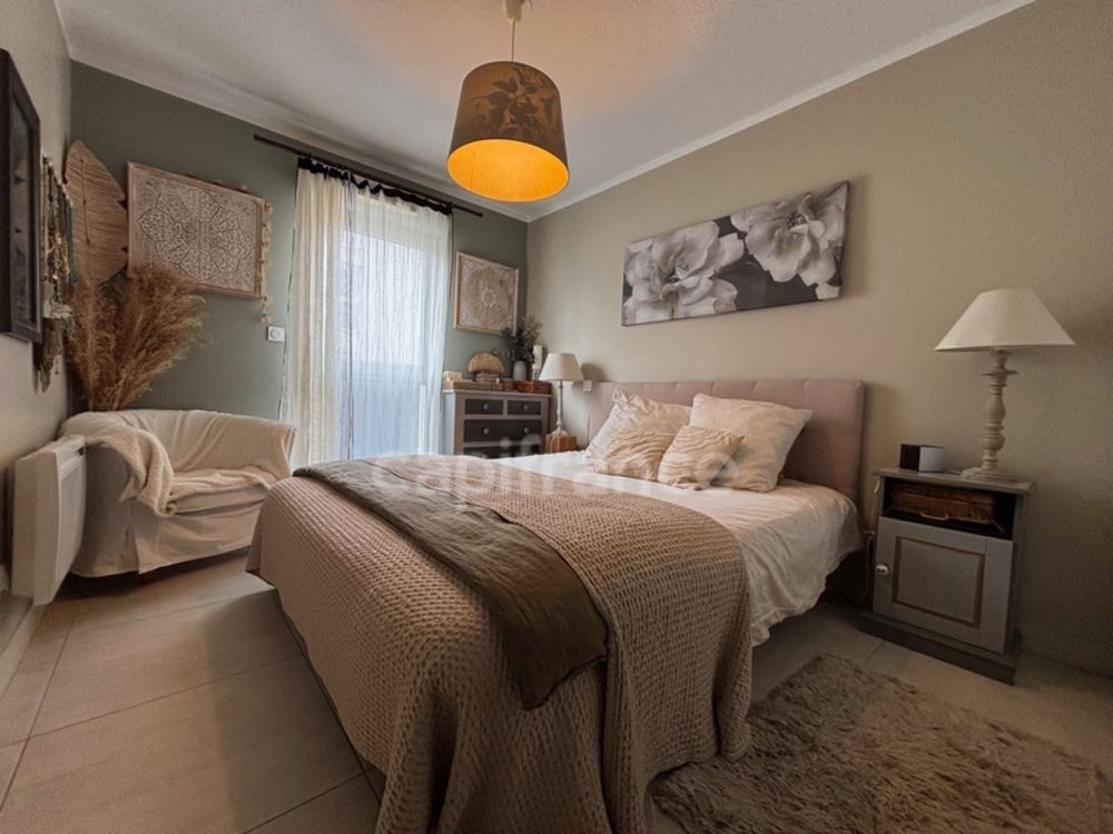 � vendre  Appartement M�ze (34140)
