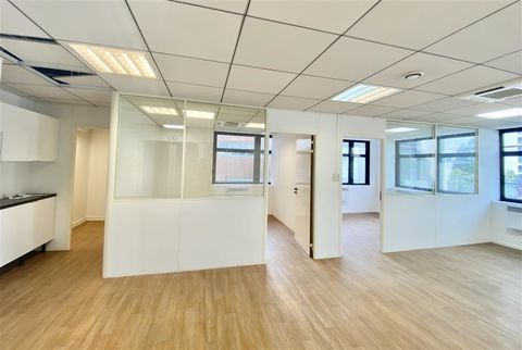 Bureaux r&eacute;nov&eacute; et lumineux ! 2254 92130 Issy les moulineaux