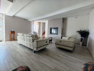  Propri�t�/ch�teau � vendre 10 pi�ces 230 m�