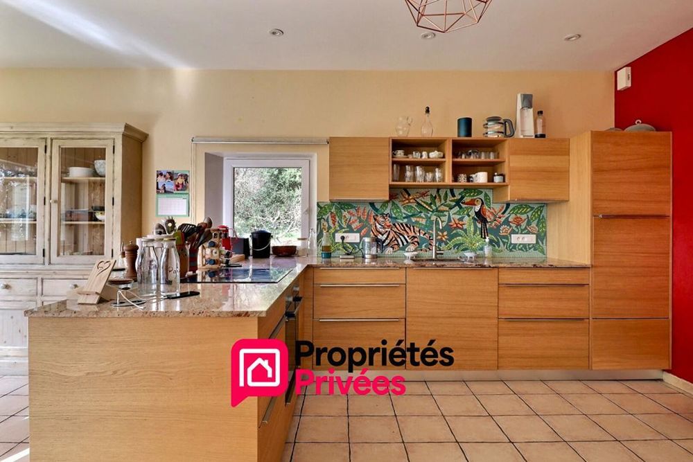 � vendre  Villa Uz�s (30700)