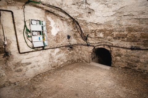 Local/bureau &agrave; vendre PARIS 19EME ARRONDISSEMENT (75) 9000 75019 Paris 19eme arrondissement