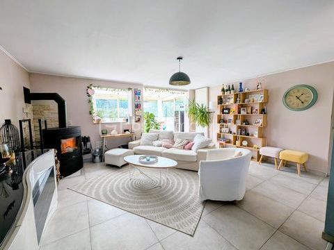   ? Une maison familiale  T5 o� il fait bon vivre � Volumes, lumi�re et s�r�nit� aux portes de Reims Maison - 6 pi�ce(s) - 151 m�