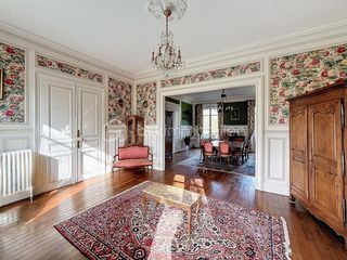  Propri�t�/ch�teau � vendre 10 pi�ces 335 m�