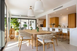  Maison � vendre 8 pi�ces 450 m�