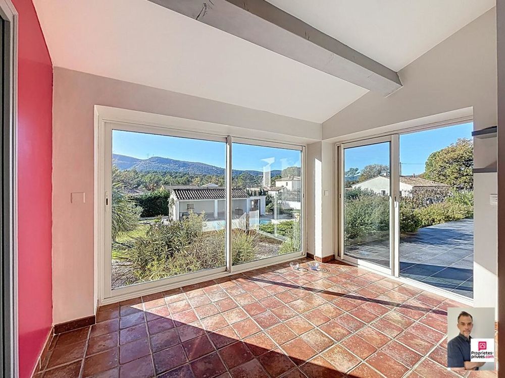 � vendre  Villa Rocbaron (83136)