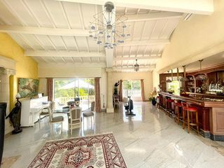  Maison � vendre 6 pi�ces 235 m�