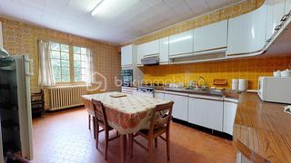  Propri�t�/ch�teau � vendre 8 pi�ces 259 m�