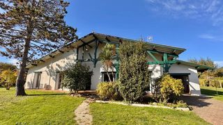  Maison � vendre 10 pi�ces 245 m�