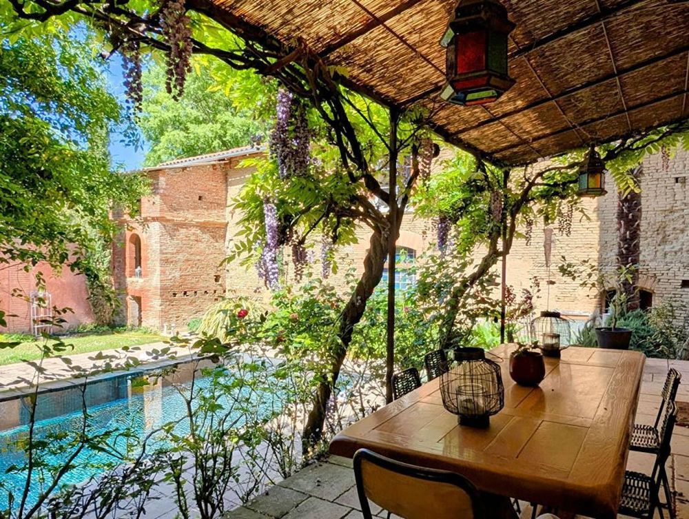 � vendre  Propri�t�/ch�teau Roquettes (31120)