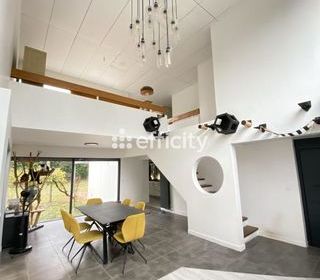  Villa � vendre 8 pi�ces 233 m�