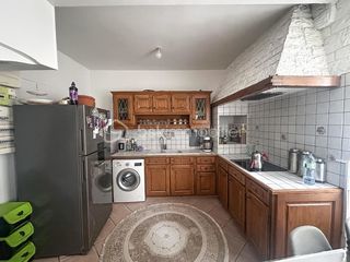  Immeuble � vendre 11 pi�ces 216 m�