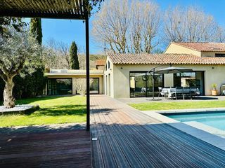  Maison � vendre 6 pi�ces 200 m�