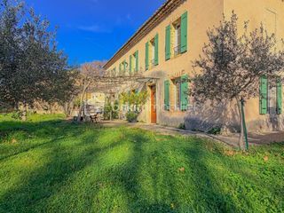  Propri�t�/ch�teau � vendre 7 pi�ces 208 m�