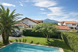  Maison � vendre 7 pi�ces 215 m�