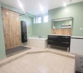  Maison � vendre 4 pi�ces 180 m�