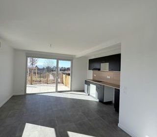  Appartement � louer 4 pi�ces 86 m�