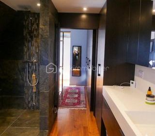  Immeuble � vendre 10 pi�ces 348 m�