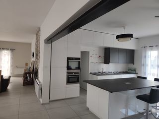  Maison � vendre 9 pi�ces 205 m�