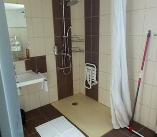  Immeuble � vendre 15 + pi�ces 450 m�